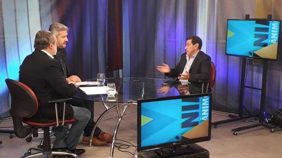 El Dr. Alejandro Musacchio durante la emisión de la edición del 25 de abril de 2019 de “Sin Ánimo de Polemizar” por el canal VEO.